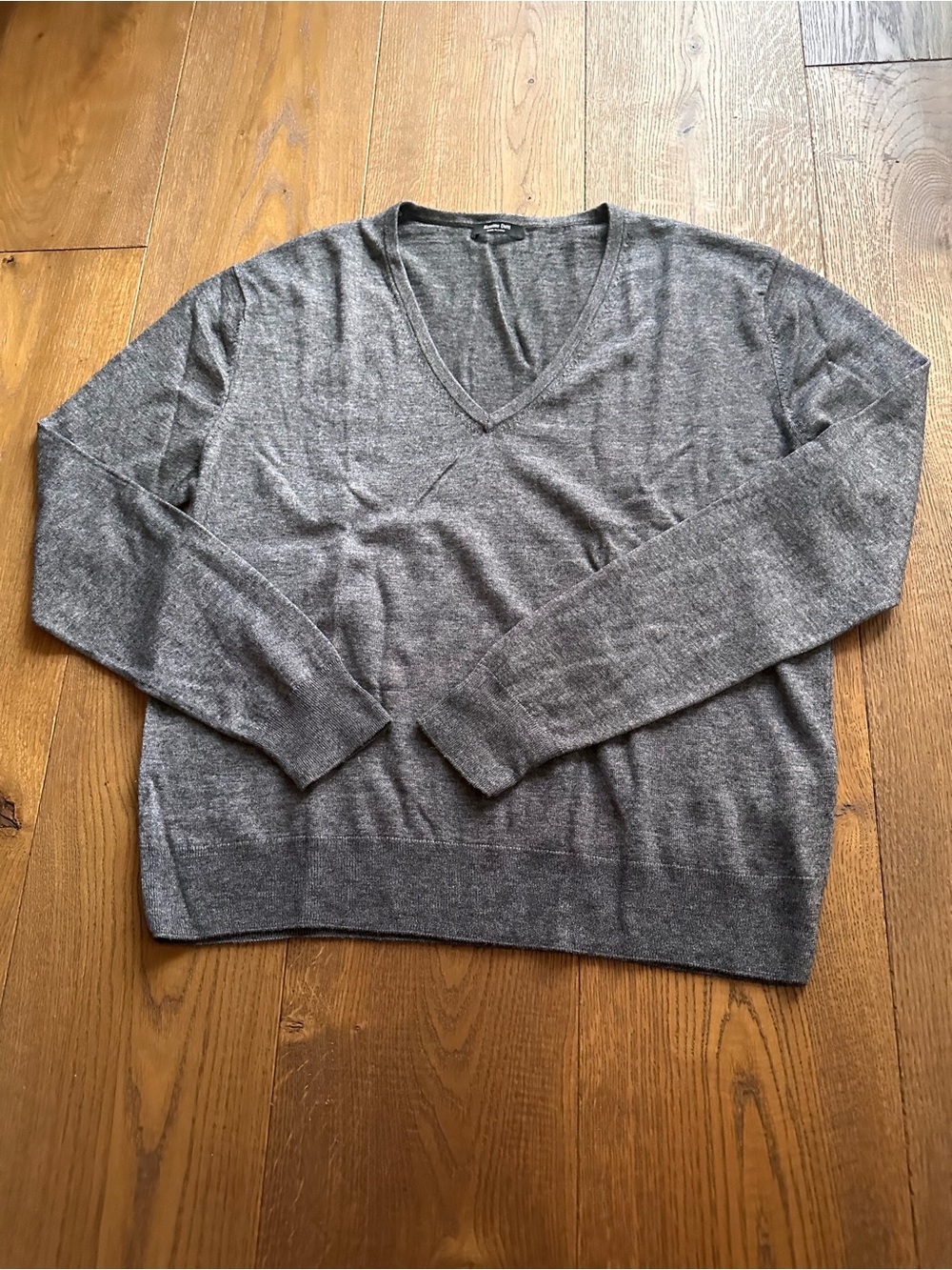 Massimo Dutti V-Neck Sweater in Heather Gray